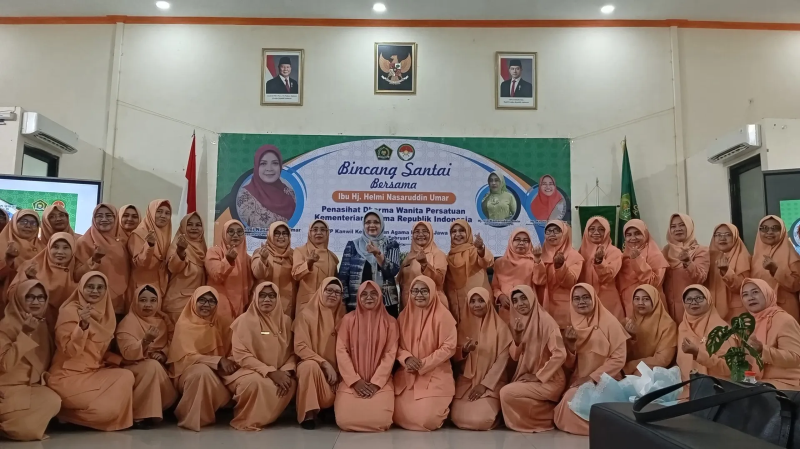 image-8 Berbincang Santai Bersama Ibu Hj Helmi Nasaruddin Umar, Penasihat Dharma Wanita Persatuan Kementerian Agama RI